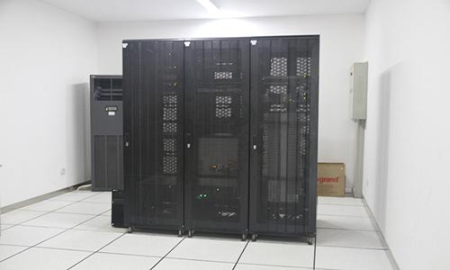 UPSԴ.jpg